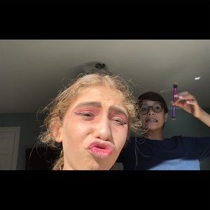 Meet your Posher, Alina